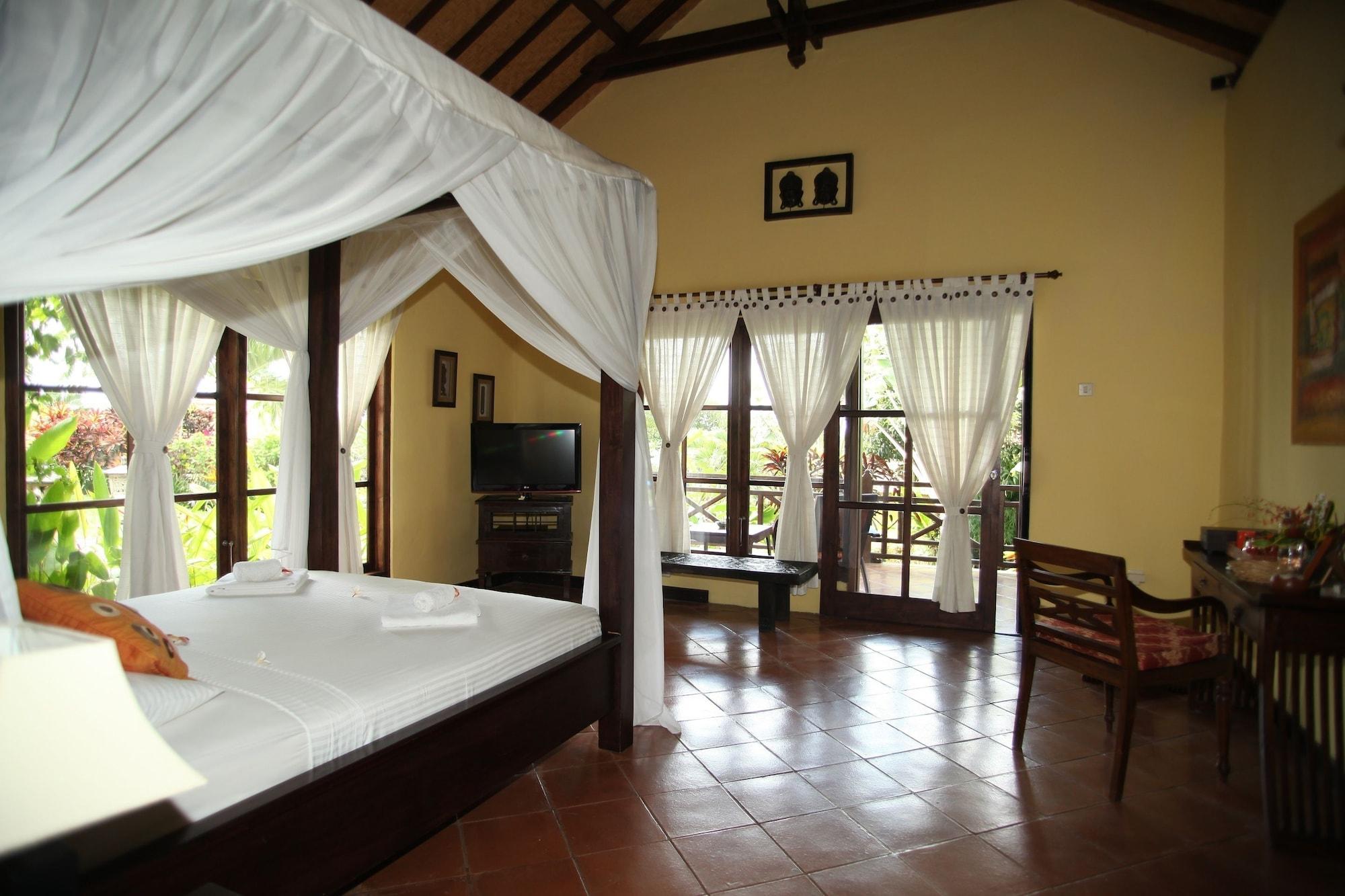 Puri Mangga Sea View Resort And Spa Lovina  Exterior photo