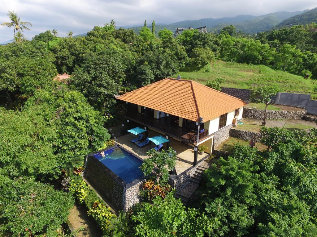 Puri Mangga Sea View Resort And Spa Lovina  Exterior photo