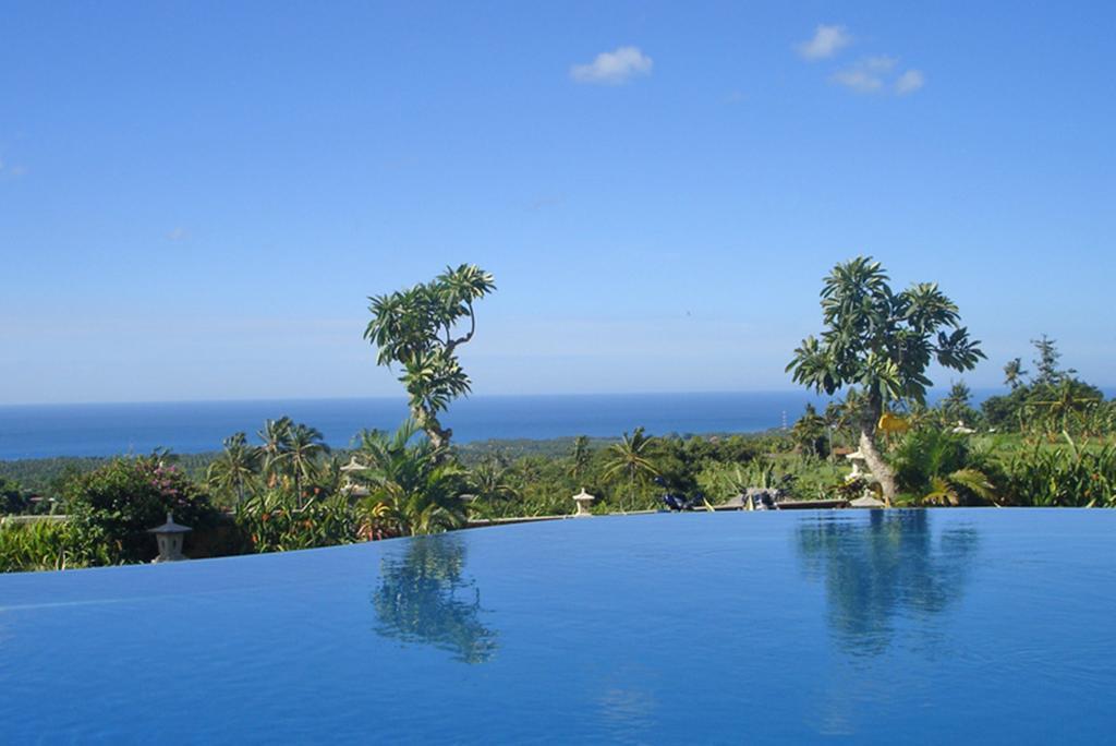 Puri Mangga Sea View Resort And Spa Lovina  Exterior photo