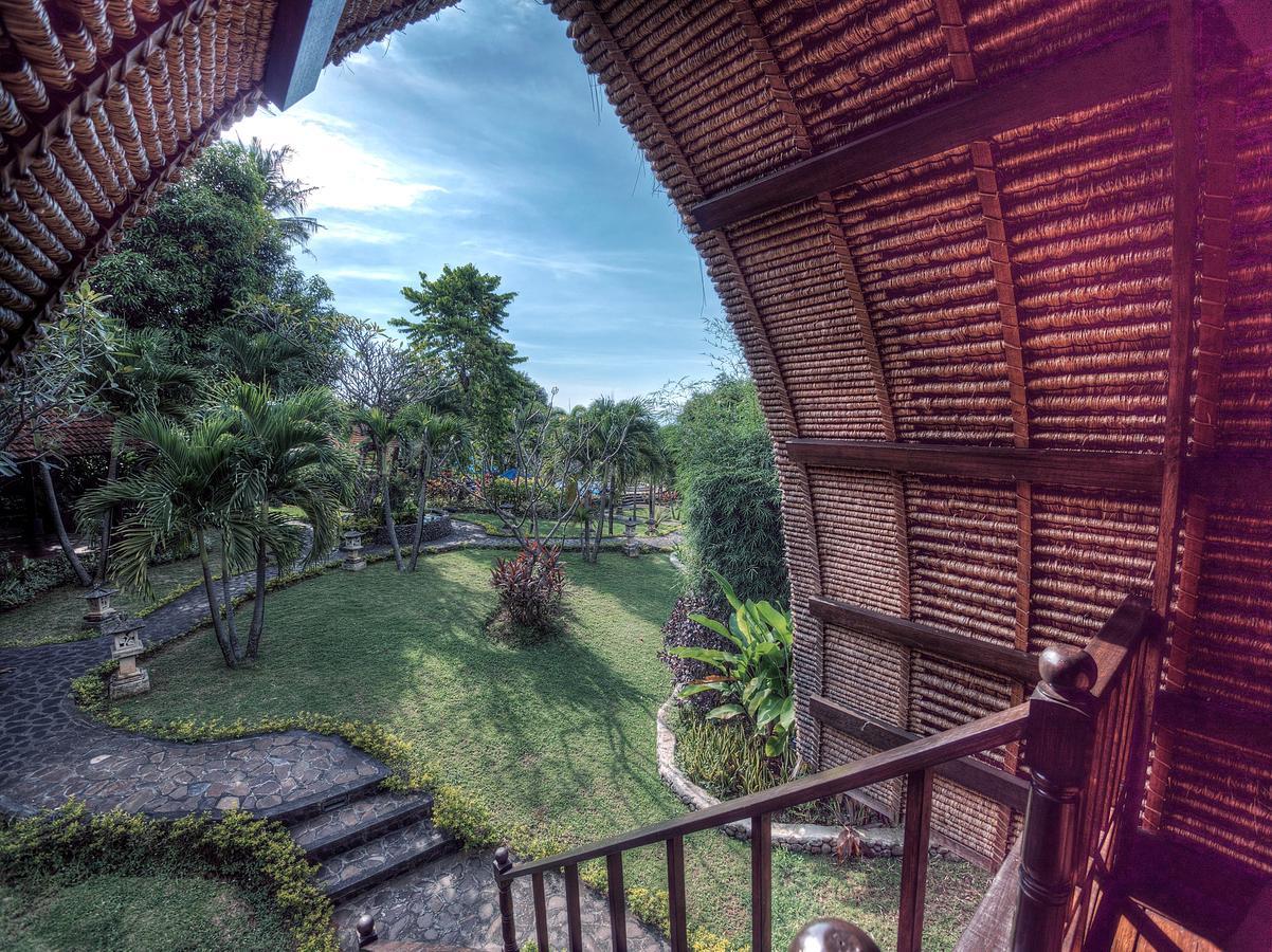 Puri Mangga Sea View Resort And Spa Lovina  Exterior photo